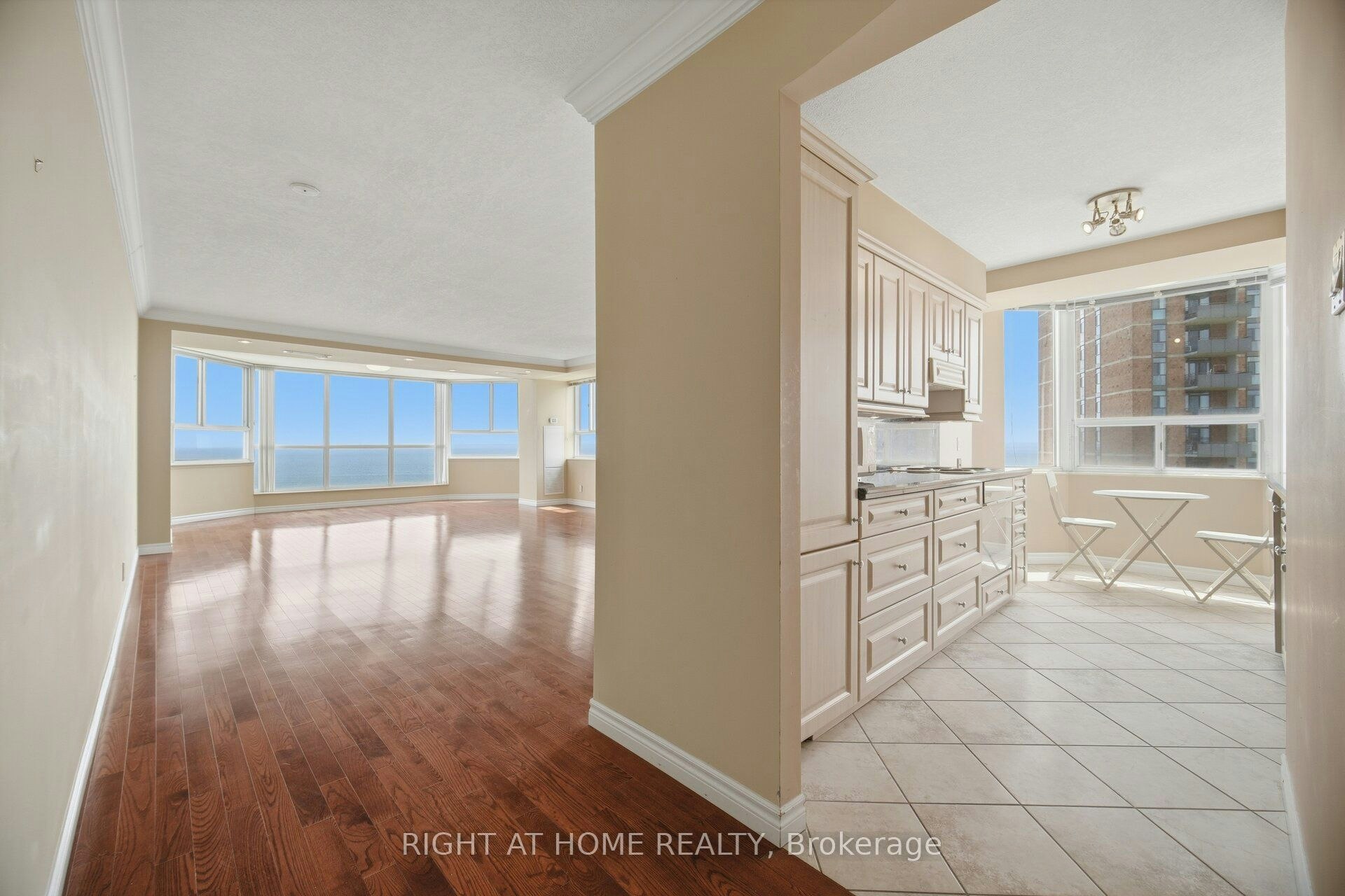 1104-5280 Lakeshore Road, Burlington, ON, L7L 5R1 - 14