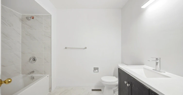 Main and 2nd-4676 Owl Circle, Mississauga, ON, L4Z 2W6 - 33