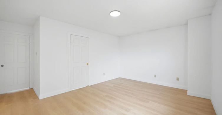 Main and 2nd-4676 Owl Circle, Mississauga, ON, L4Z 2W6 - 31