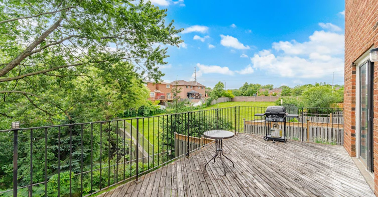 Main and 2nd-4676 Owl Circle, Mississauga, ON, L4Z 2W6 - 45