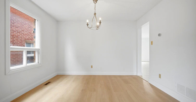 Main and 2nd-4676 Owl Circle, Mississauga, ON, L4Z 2W6 - 13