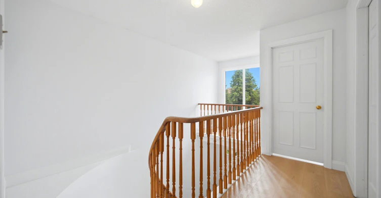 Main and 2nd-4676 Owl Circle, Mississauga, ON, L4Z 2W6 - 28