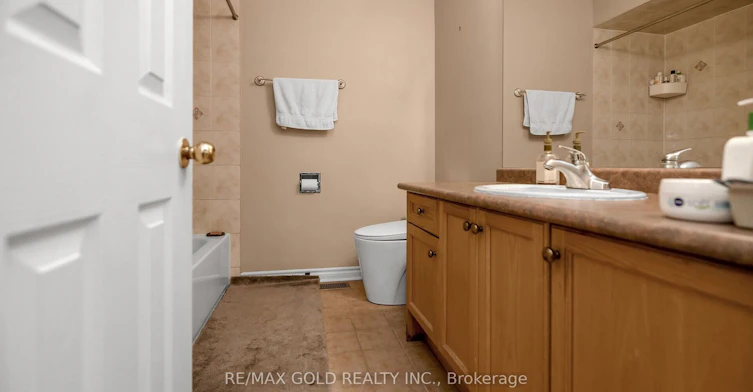 17 Echoridge Drive, Brampton, ON, L7A 3L2 - 18
