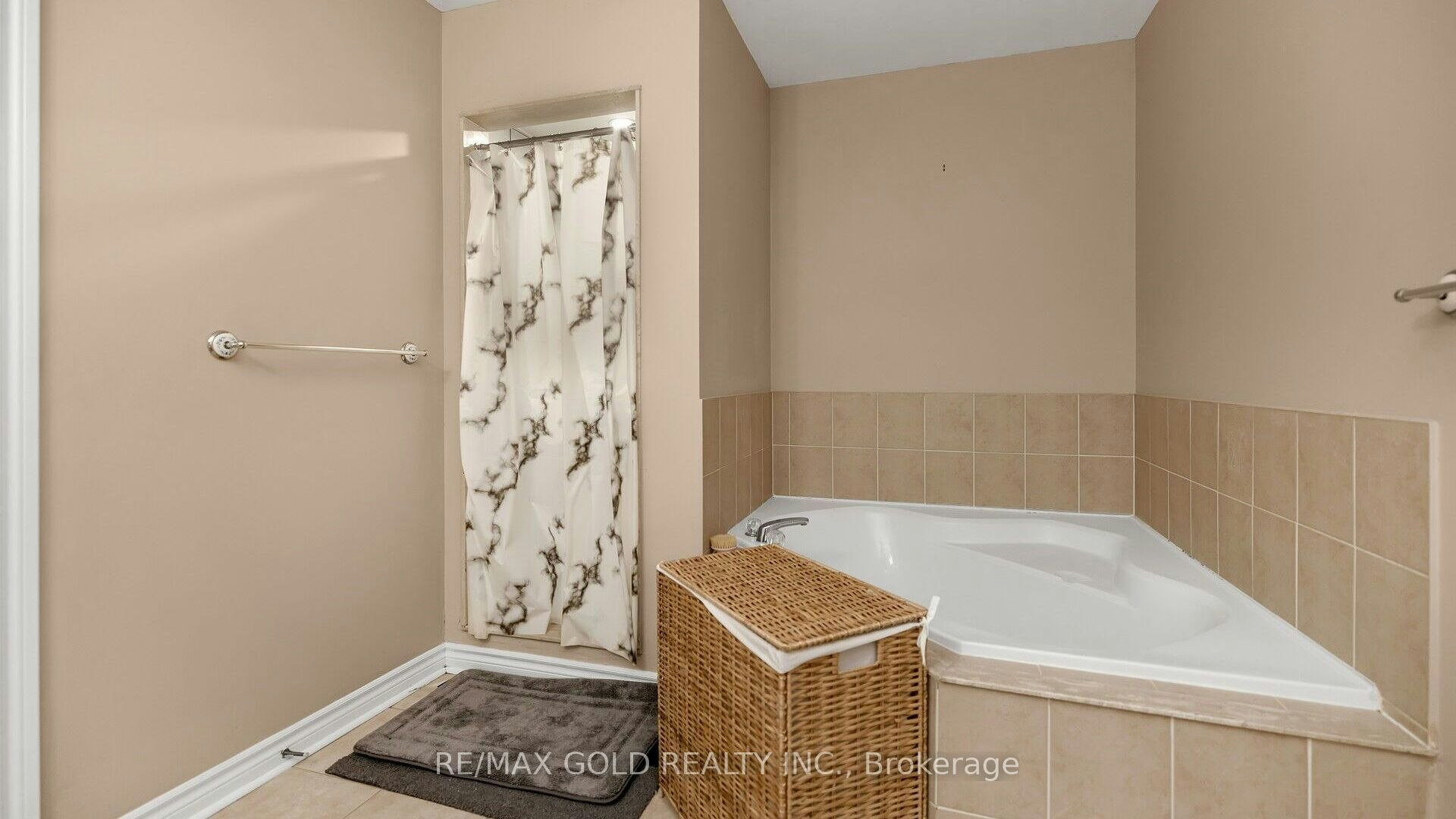 17 Echoridge Drive, Brampton, ON, L7A 3L2 - 23