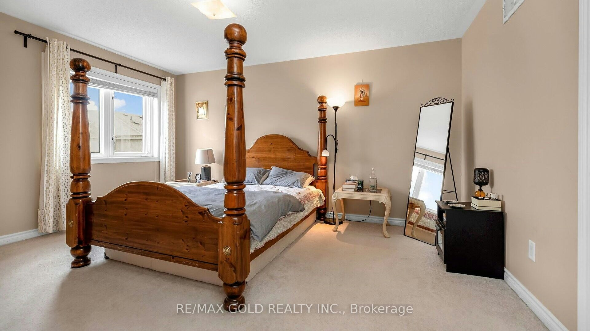 17 Echoridge Drive, Brampton, ON, L7A 3L2 - 4