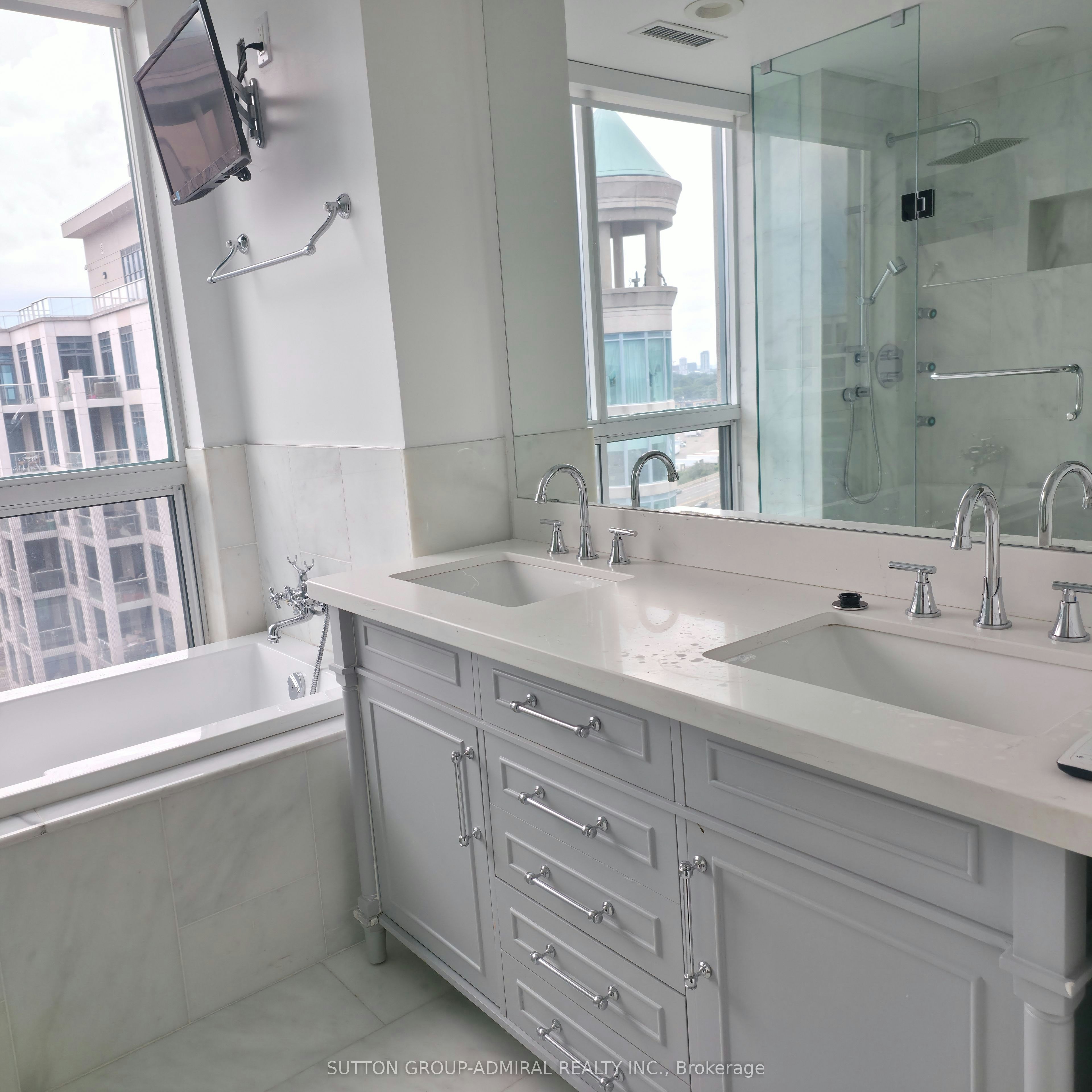 Ph18-2111 Lake Shore Boulevard W, Toronto, ON, M8V 4B2 - 35