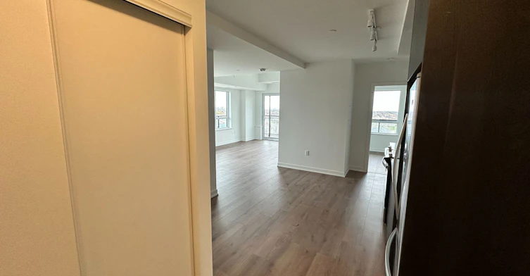 708-395 Dundas Street W, Oakville, ON, L6M 5R8 - 3
