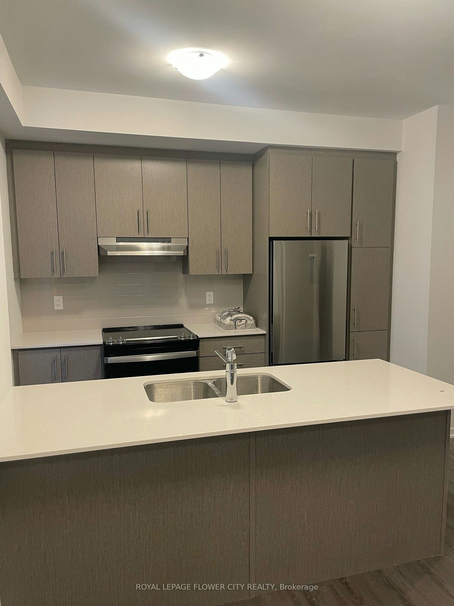 120-40 William Jacksn Way, Toronto, ON, M8V 9K9 - 3