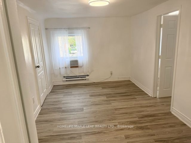 A-8 John Street, Toronto, ON, M9N 1J3 - 4