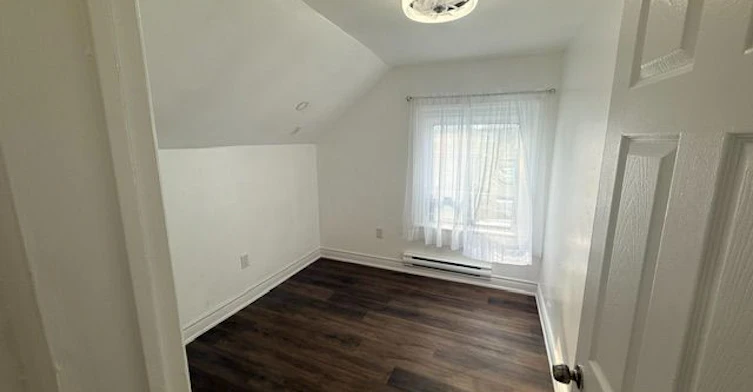 A-8 John Street, Toronto, ON, M9N 1J3 - 7