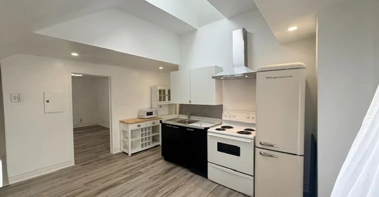 A-8 John Street, Toronto, ON, M9N 1J3 - 2