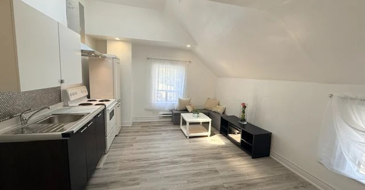 A-8 John Street, Toronto, ON, M9N 1J3 - 3