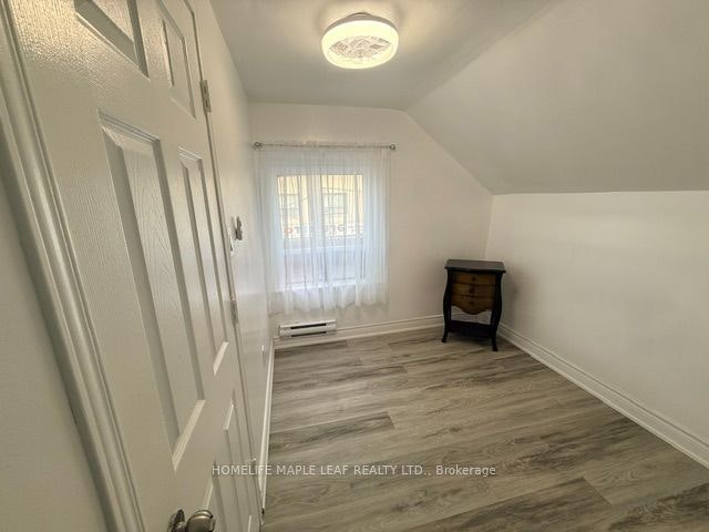 A-8 John Street, Toronto, ON, M9N 1J3 - 6