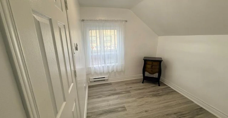 A-8 John Street, Toronto, ON, M9N 1J3 - 6