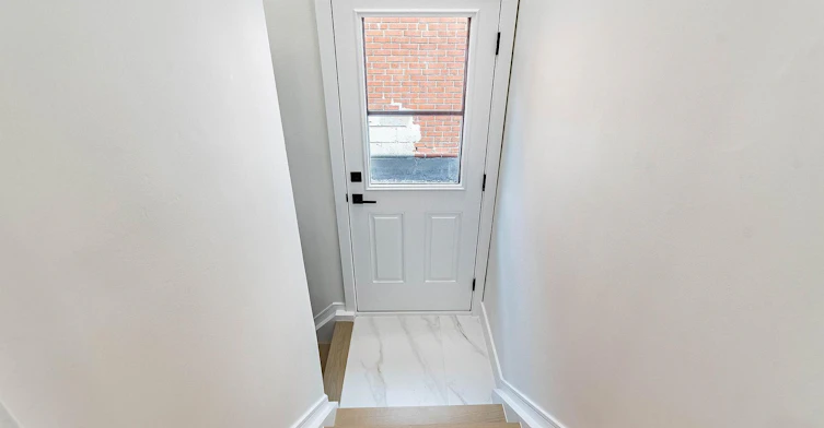 Lower-48 Lloyd Manor Road, Toronto, ON, M9B 5H7 - 3