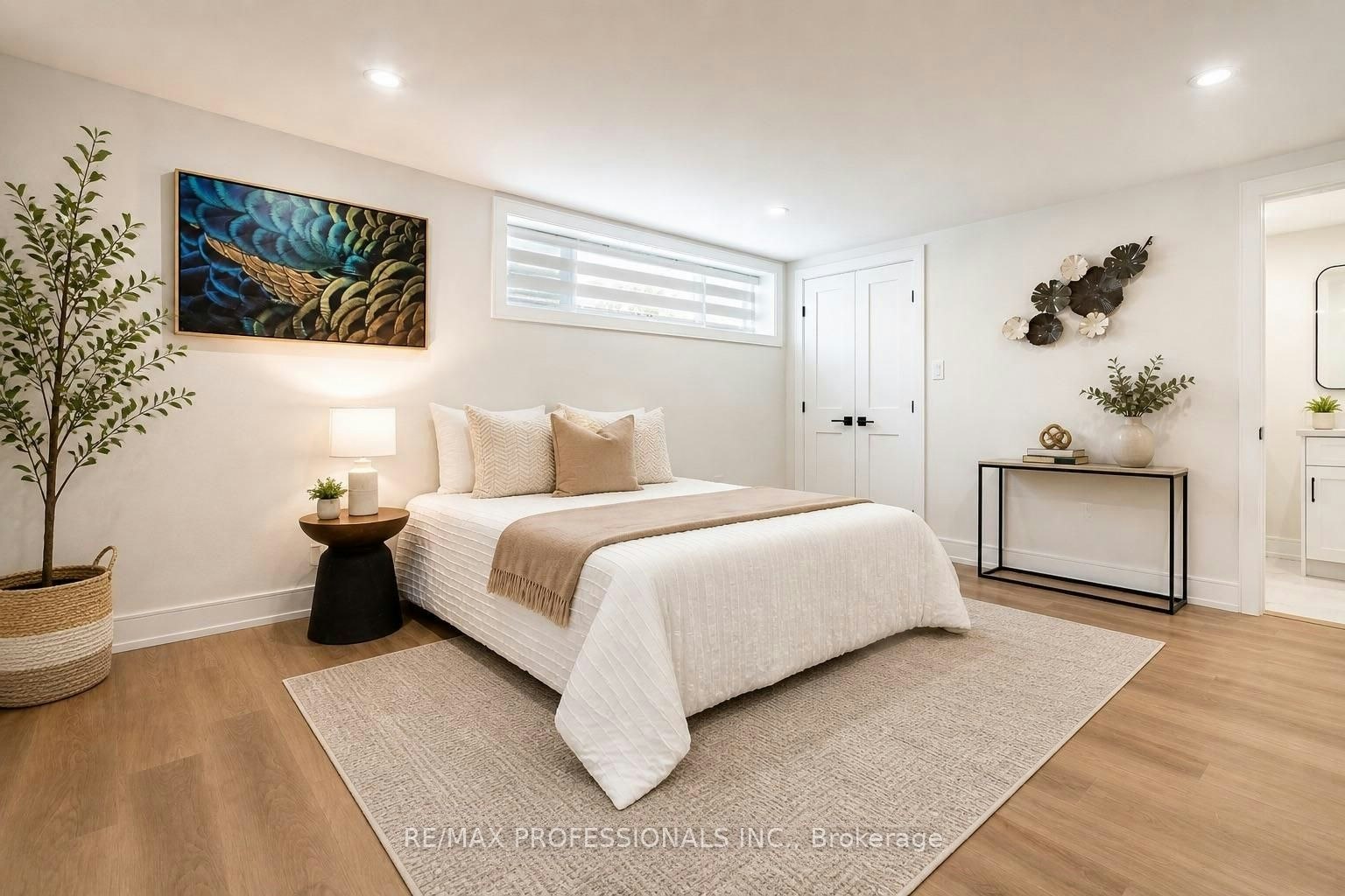 Lower-48 Lloyd Manor Road, Toronto, ON, M9B 5H7 - 9