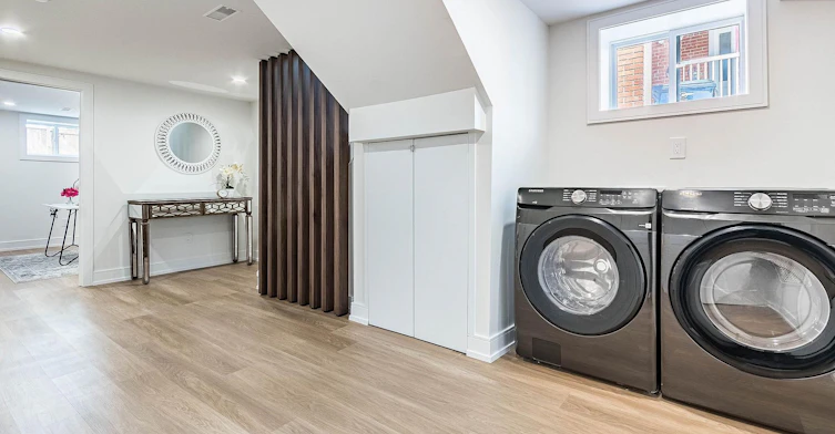 Lower-48 Lloyd Manor Road, Toronto, ON, M9B 5H7 - 14