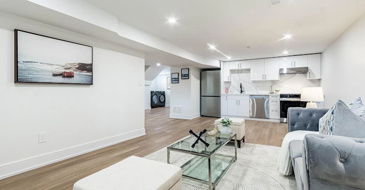 Lower-48 Lloyd Manor Road, Toronto, ON, M9B 5H7 - 6