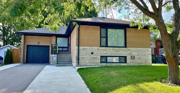 Lower-48 Lloyd Manor Road, Toronto, ON, M9B 5H7