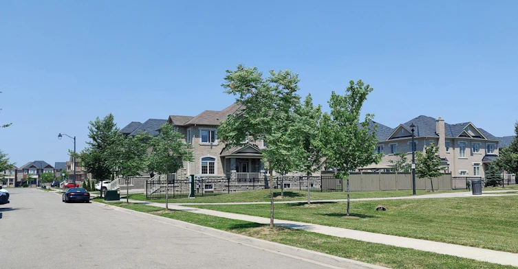 1533 Devine Point, Milton, ON, L9E 1H6 - 44