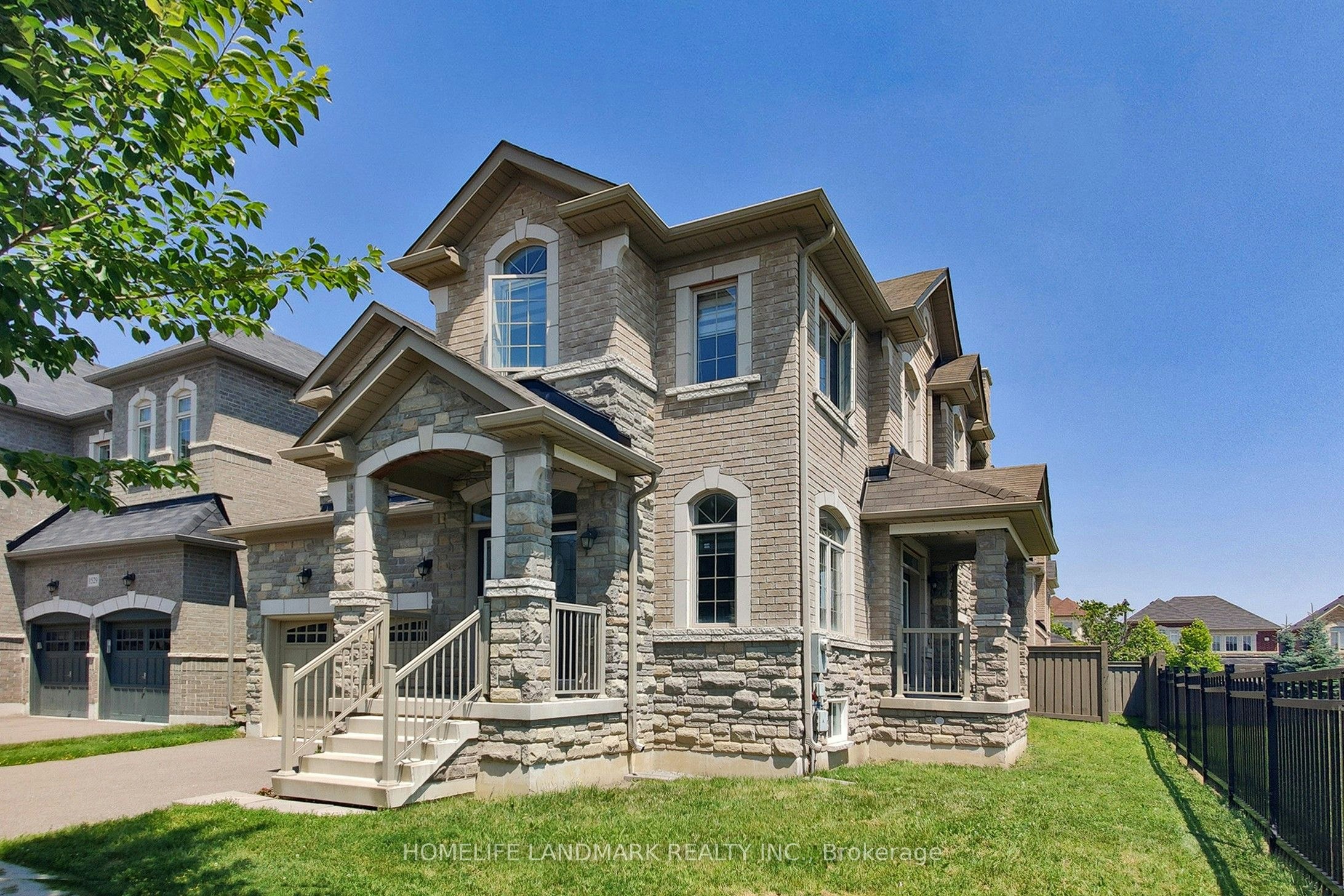 1533 Devine Point, Milton, ON, L9E 1H6 - 2
