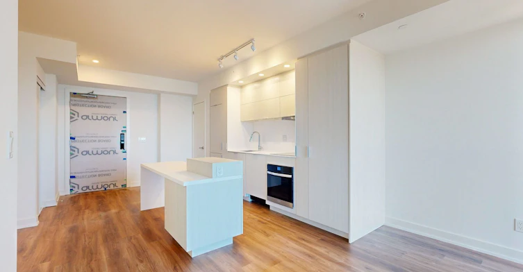 1006-370 Martha Street, Burlington, ON, L7R 2P7 - 5