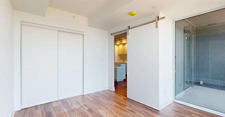 1006-370 Martha Street, Burlington, ON, L7R 2P7 - 13