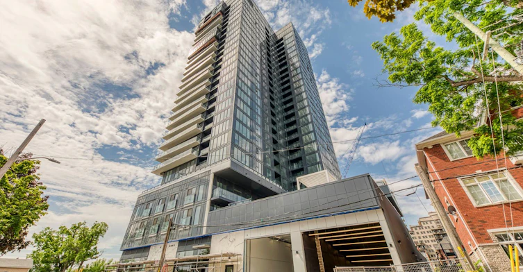 1006-370 Martha Street, Burlington, ON, L7R 2P7 - 2