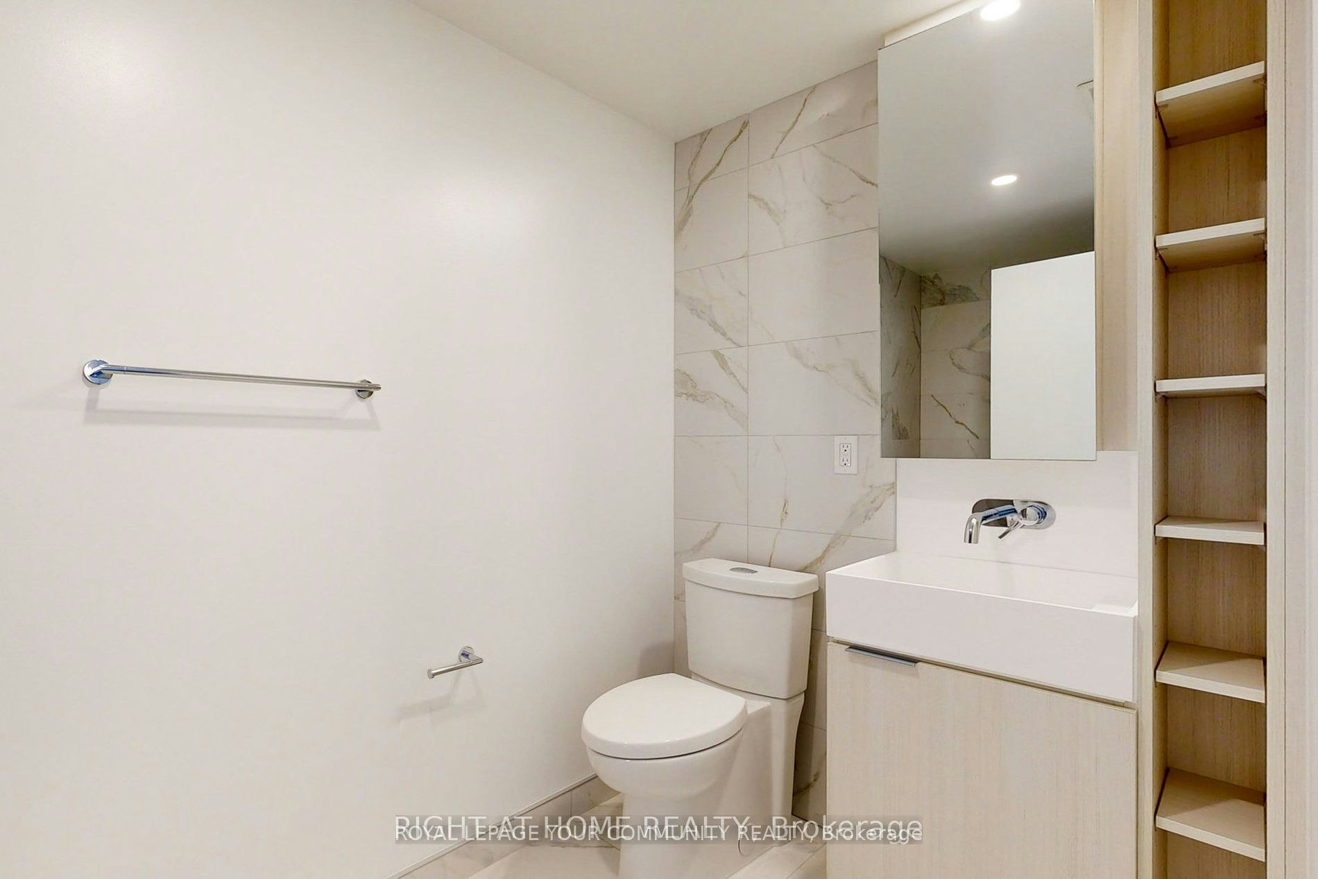 1006-370 Martha Street, Burlington, ON, L7R 2P7 - 14