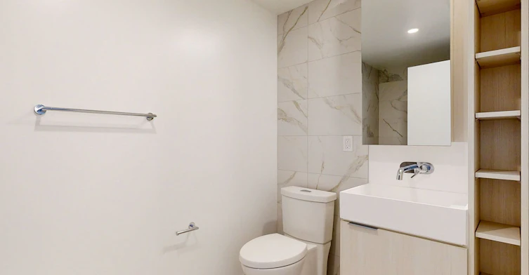 1006-370 Martha Street, Burlington, ON, L7R 2P7 - 14