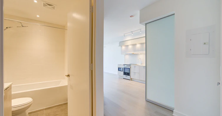 1705-448 Burnhamthorpe Road W, Mississauga, ON, L5B 0R4 - 26