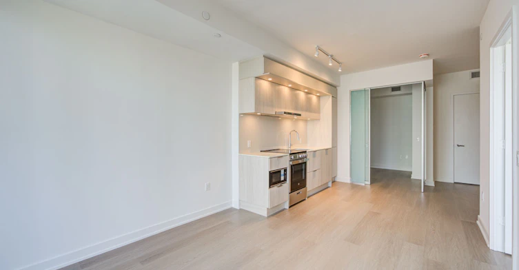 1705-448 Burnhamthorpe Road W, Mississauga, ON, L5B 0R4 - 8