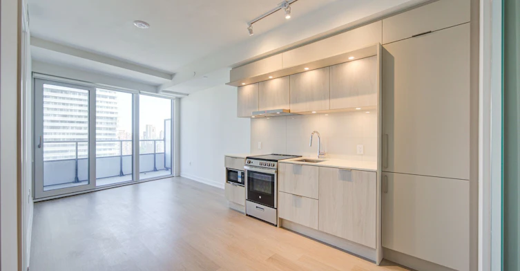 1705-448 Burnhamthorpe Road W, Mississauga, ON, L5B 0R4 - 7