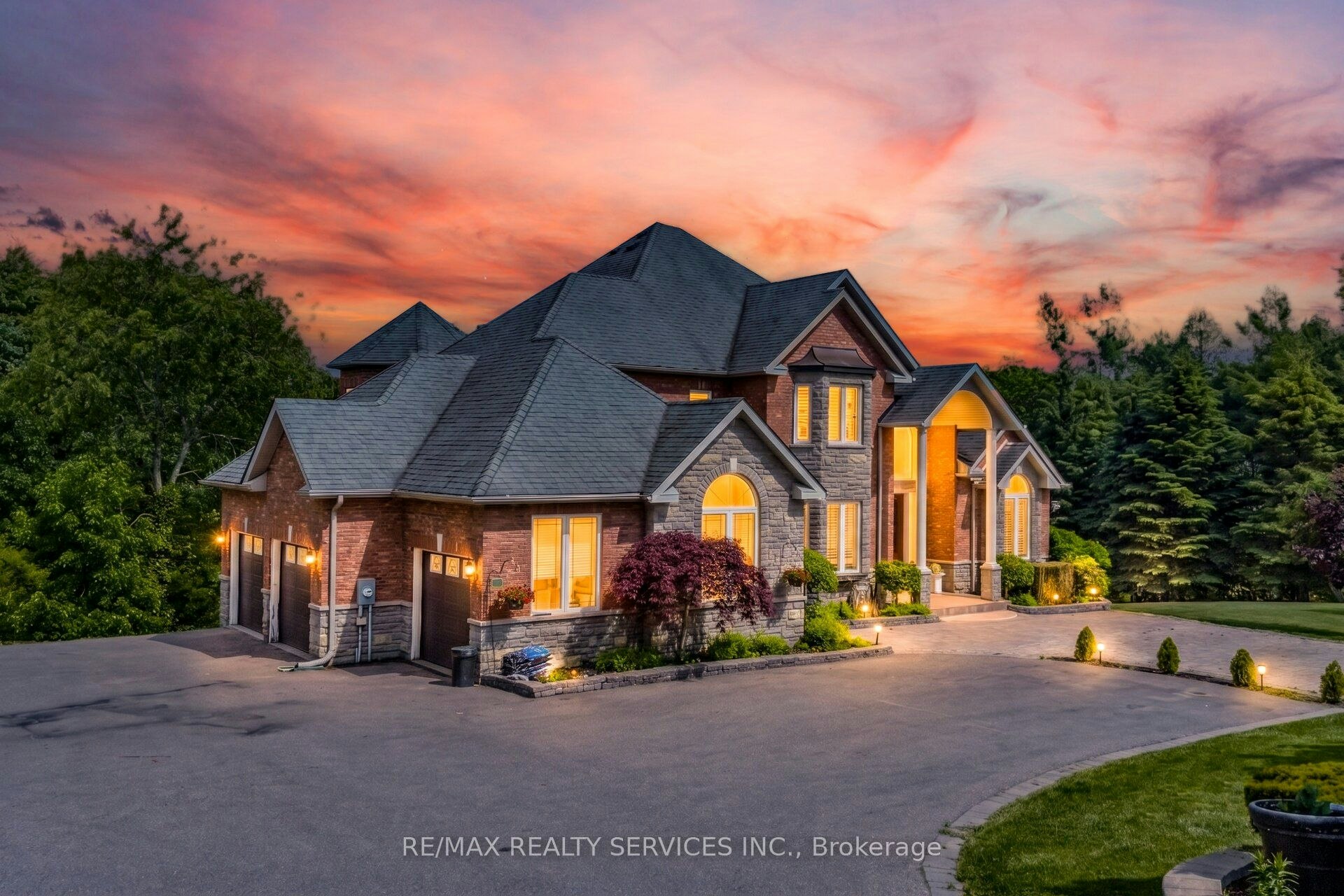 3 Valley Hill Drive, Caledon, ON, L7E 0B8