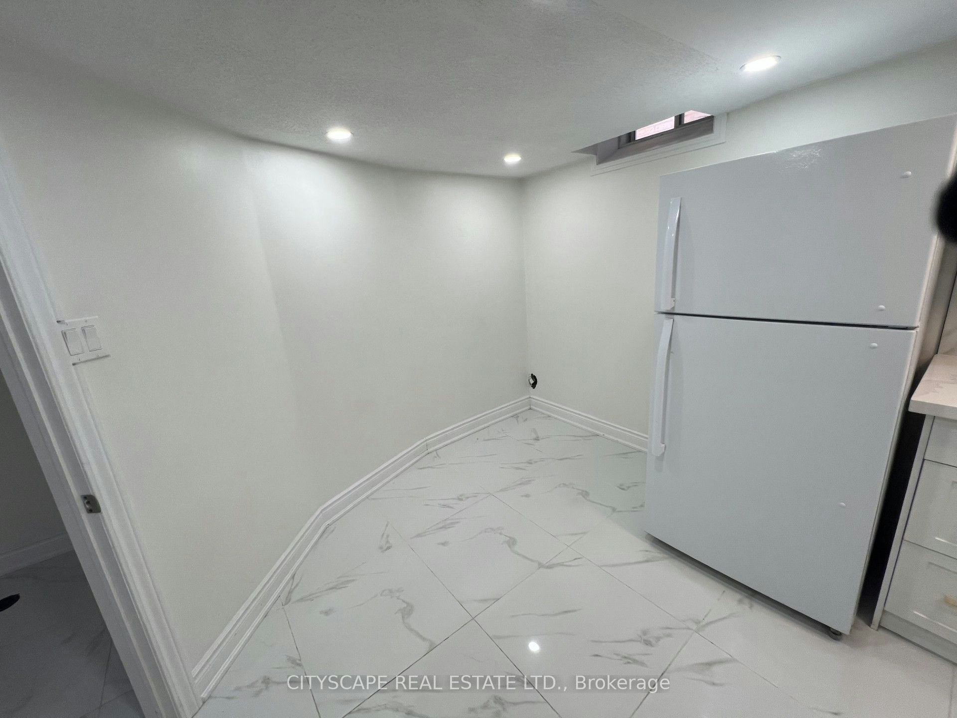 Basement-637 Dolly Bird Lane, Mississauga, ON, L5W 1G8
