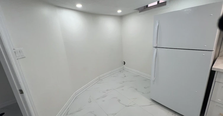 Basement-637 Dolly Bird Lane, Mississauga, ON, L5W 1G8