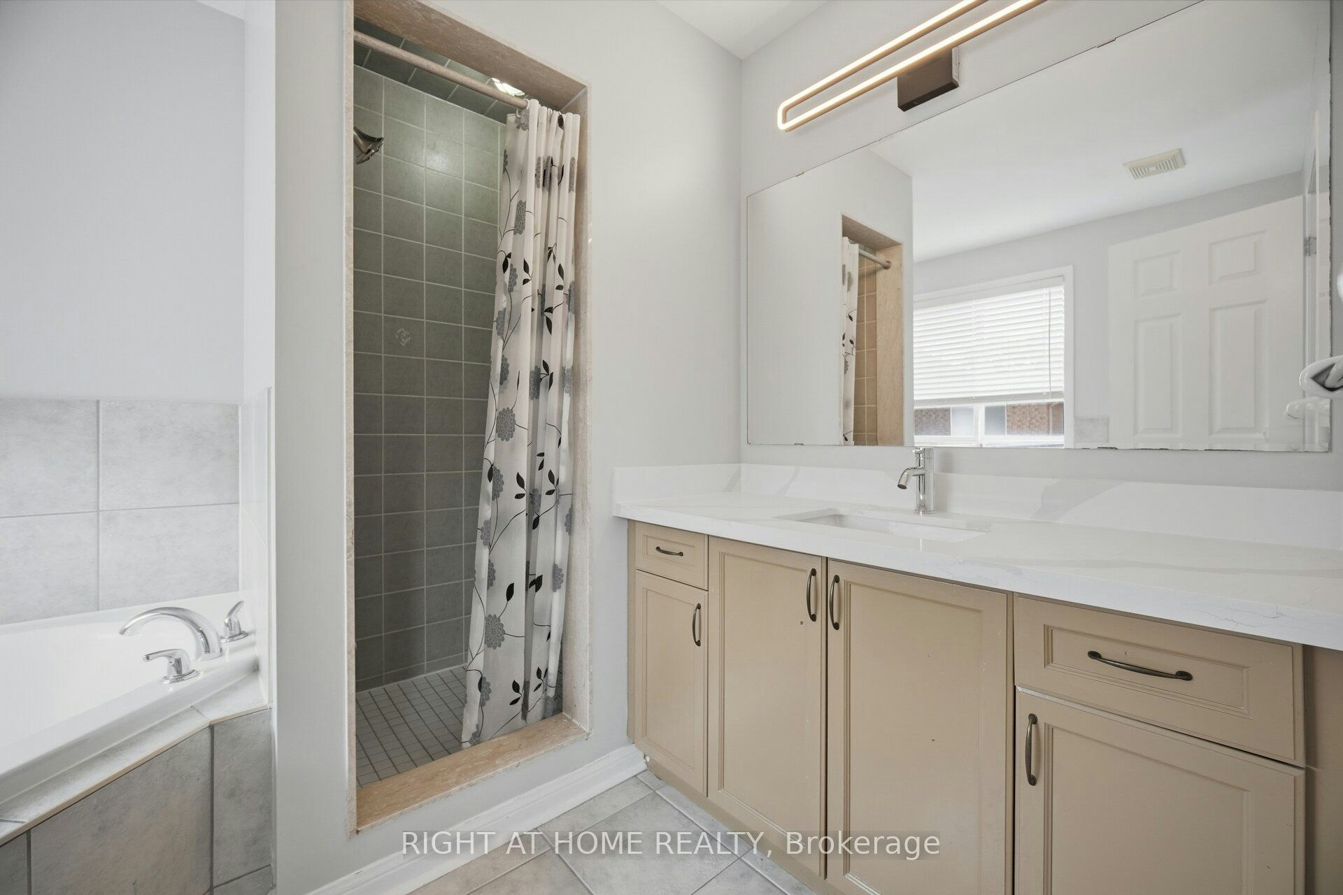1064 Wickson Way, Milton, ON, L9T 6Y4 - 30