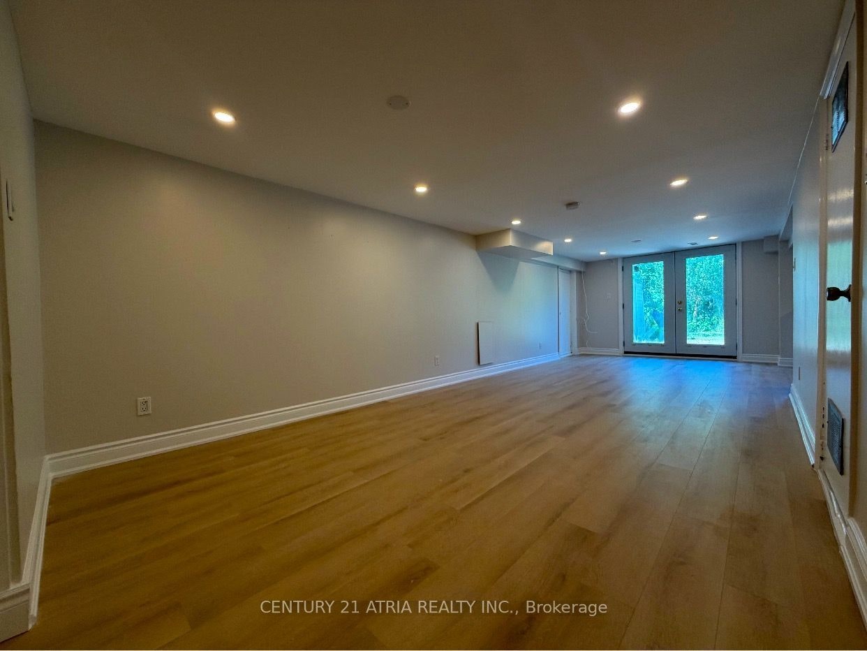 Rear Ground flr-65 Newlin Crescent, Toronto, ON, M3L 1X5 - 6