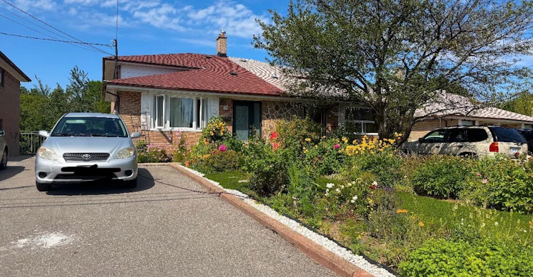 Rear Ground flr-65 Newlin Crescent, Toronto, ON, M3L 1X5