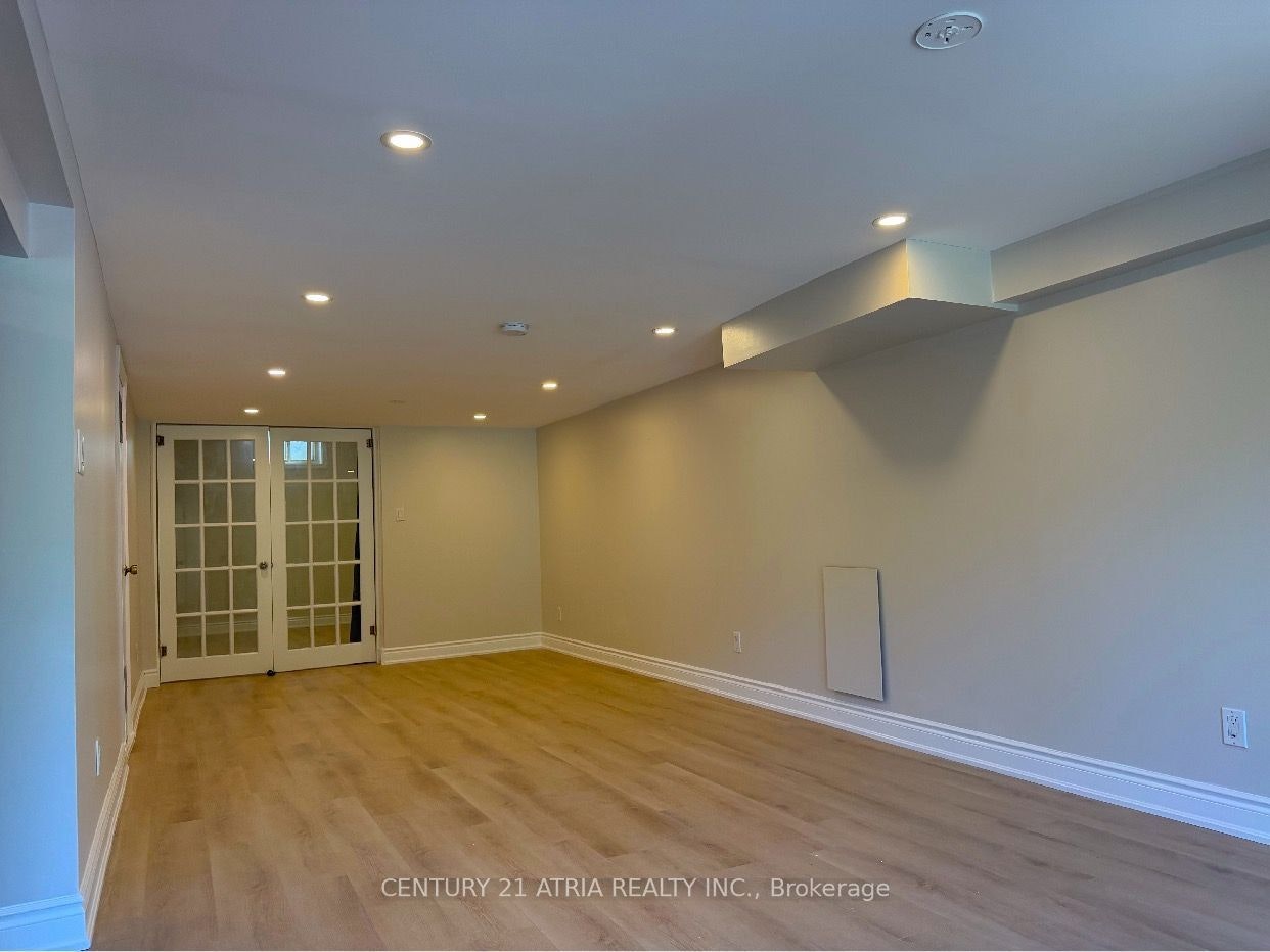 Rear Ground flr-65 Newlin Crescent, Toronto, ON, M3L 1X5 - 4