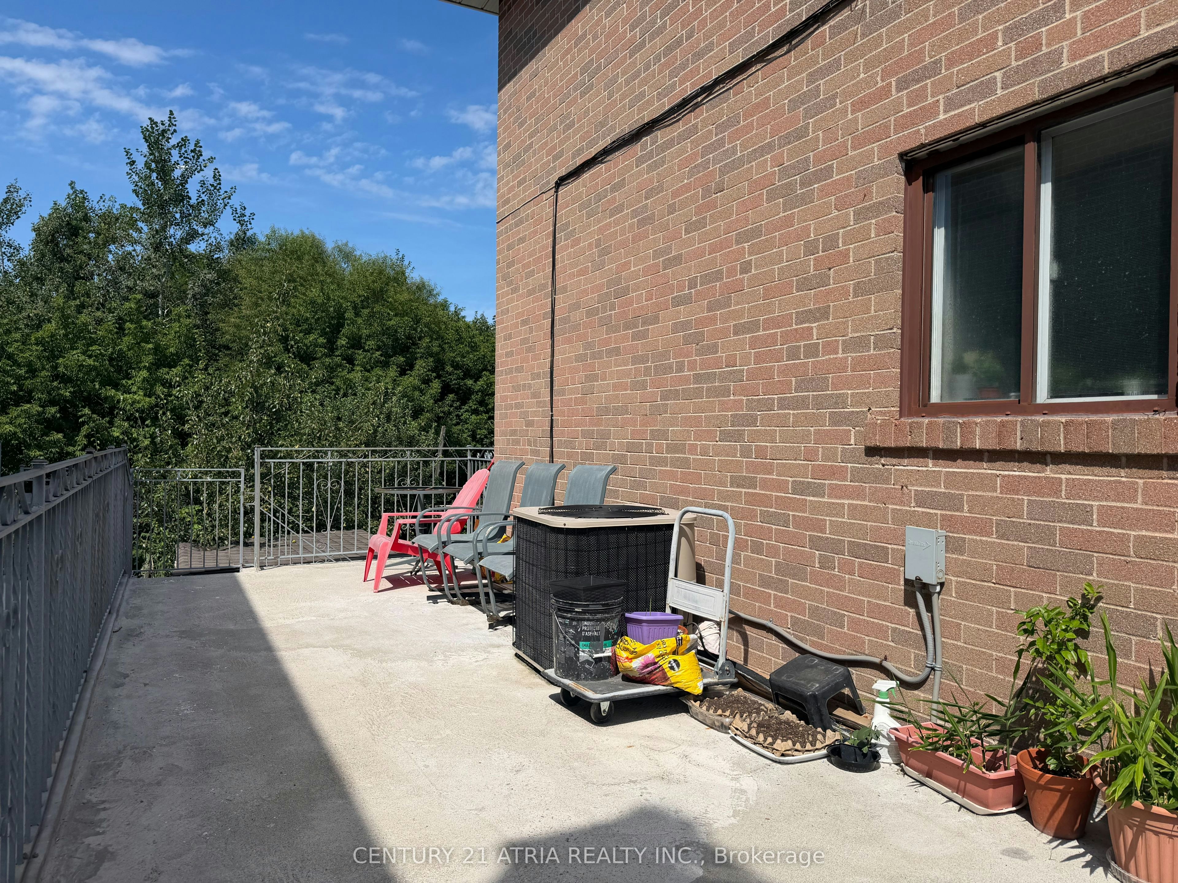 Rear Ground flr-65 Newlin Crescent, Toronto, ON, M3L 1X5 - 2