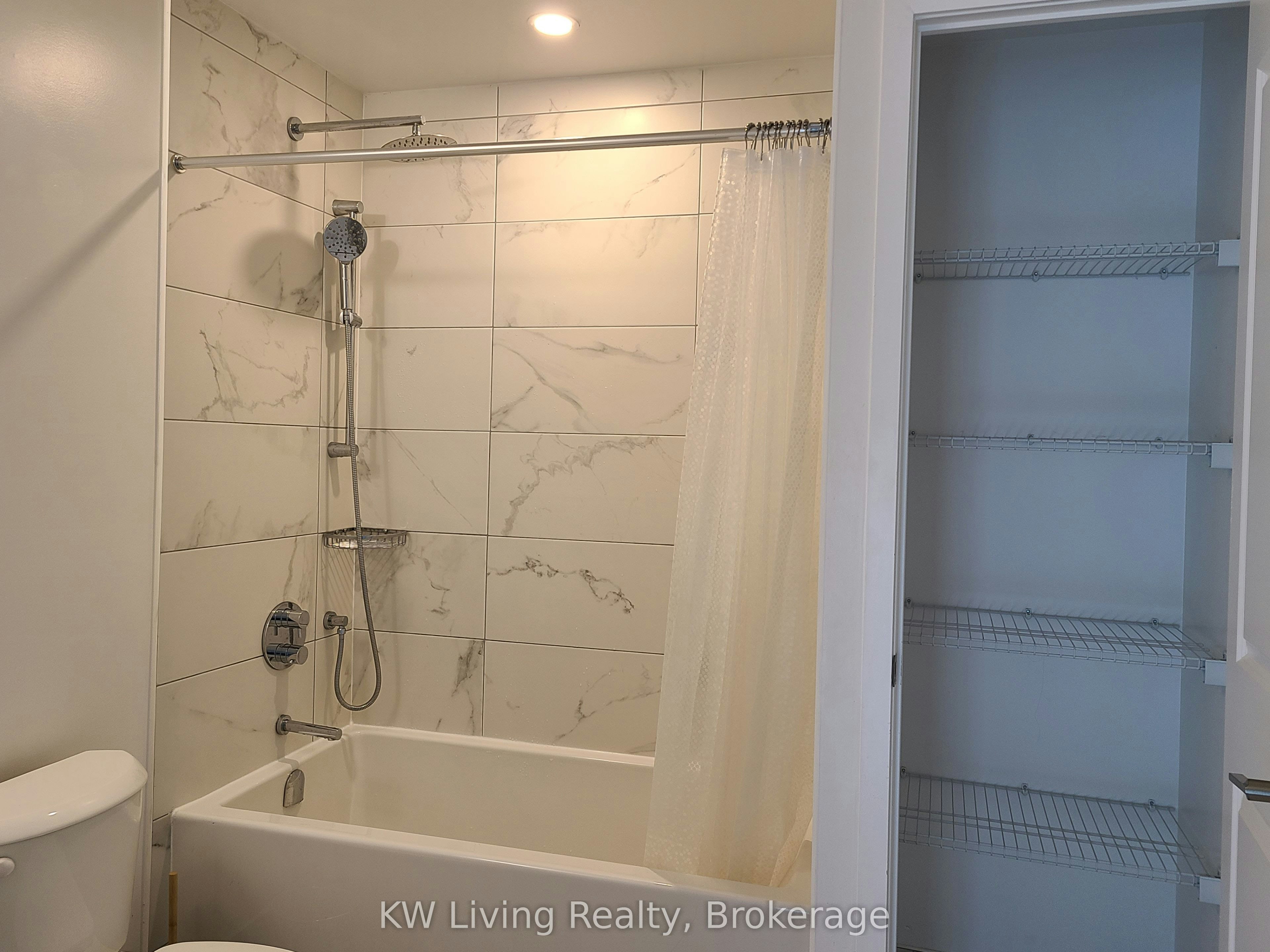 1302W-202 Burnhamthorpe Road E, Mississauga, ON, L5A 0B2 - 15