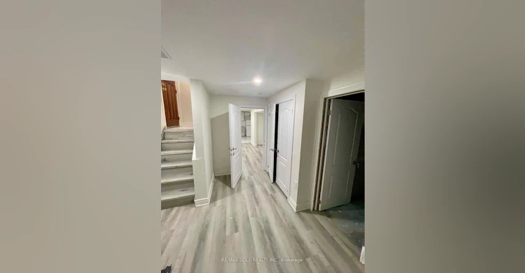 30 Moynes Avenue, Toronto, ON, M8Y 3B8 - 3