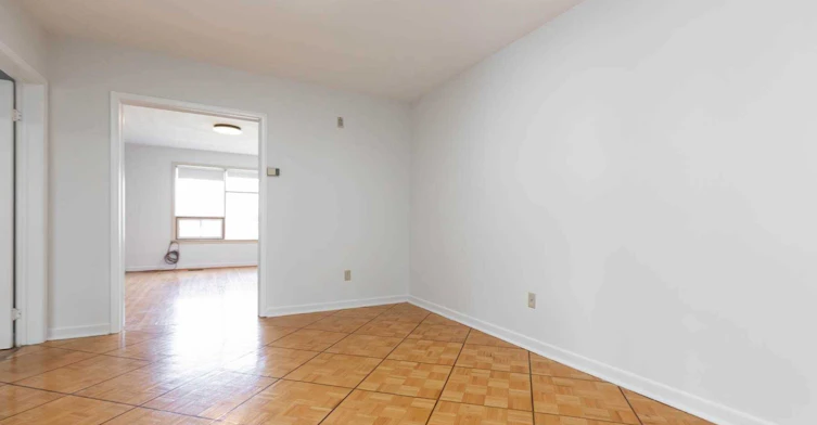 17 Pamille Place, Toronto, ON, M6M 3A9 - 11