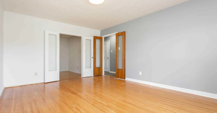 17 Pamille Place, Toronto, ON, M6M 3A9 - 5