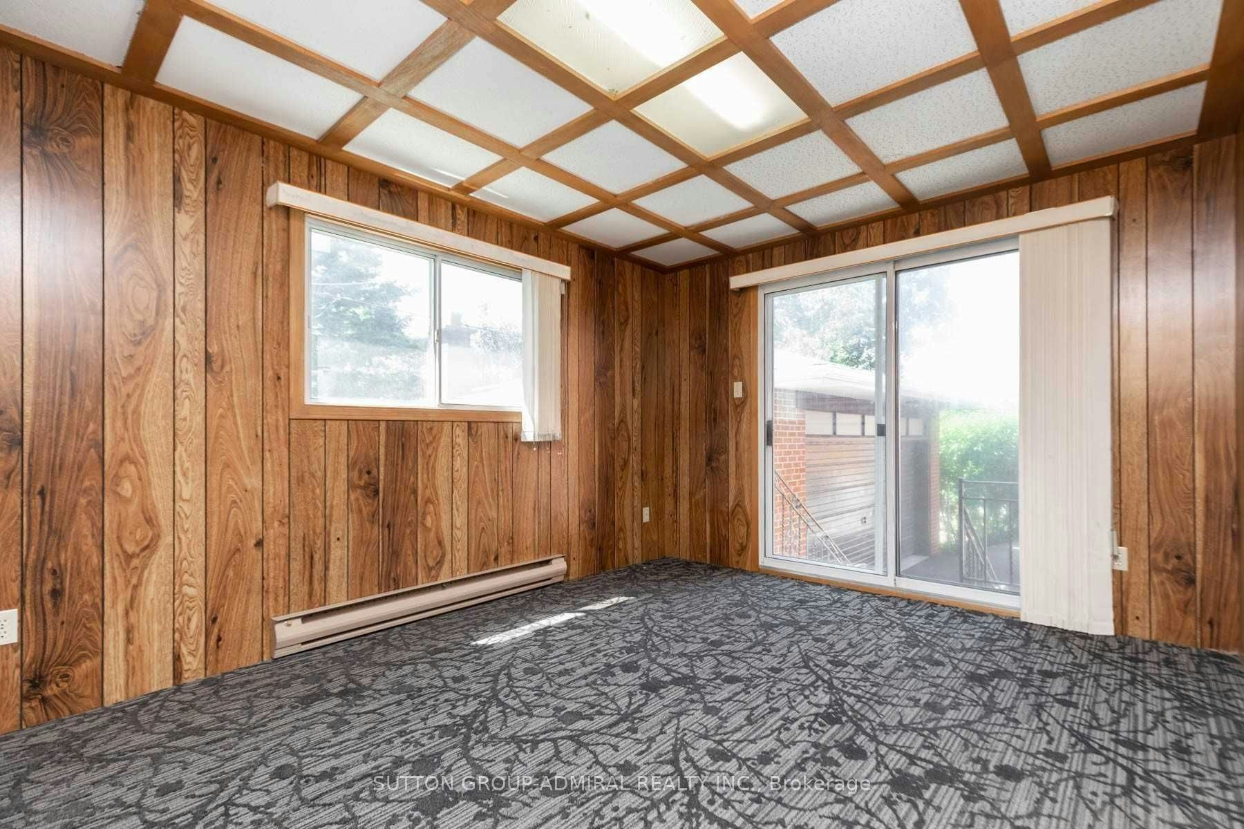 17 Pamille Place, Toronto, ON, M6M 3A9 - 18