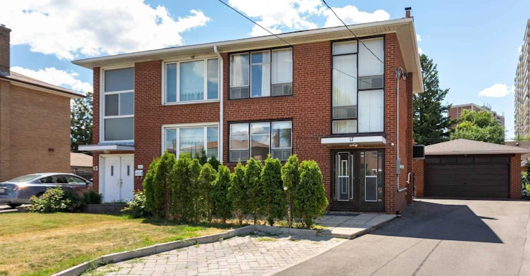 17 Pamille Place, Toronto, ON, M6M 3A9