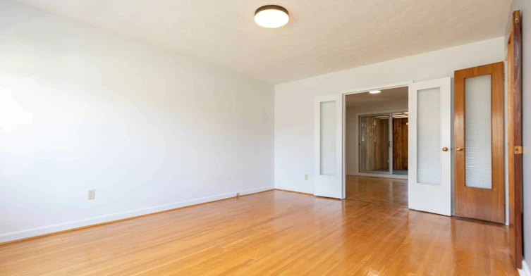 17 Pamille Place, Toronto, ON, M6M 3A9 - 7