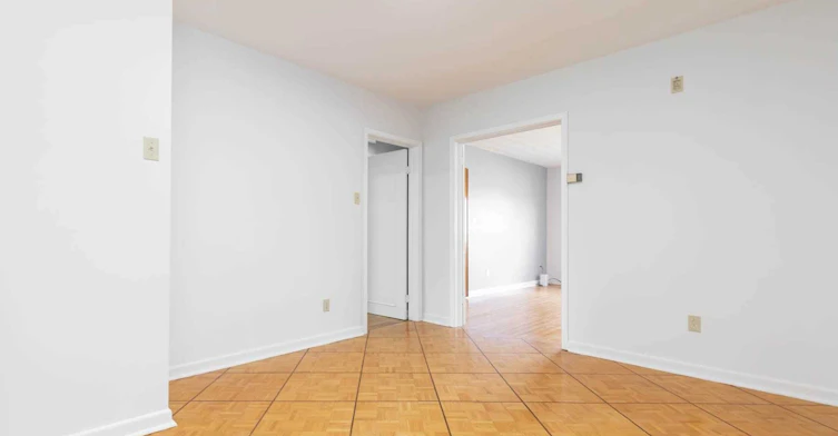 17 Pamille Place, Toronto, ON, M6M 3A9 - 10