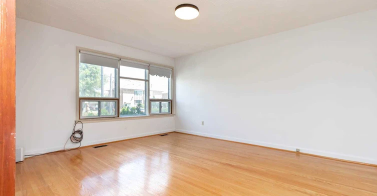 17 Pamille Place, Toronto, ON, M6M 3A9 - 4